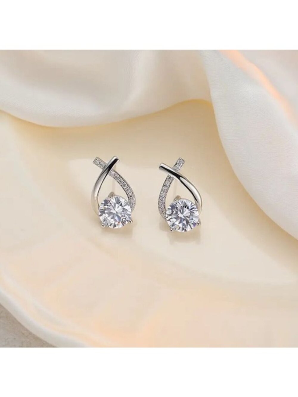 Elegant Vintage Cross Line Design Stud Earrings